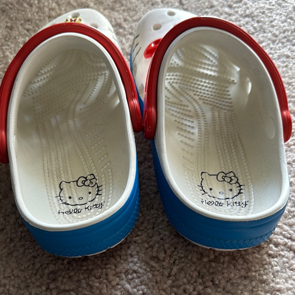 CROCS Hello Kitty - Picture 5 of 5